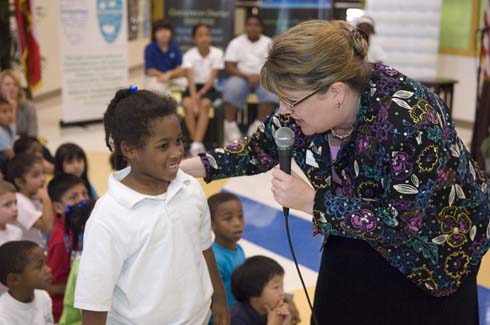 Sawyer Road Elementary School Georgia State Superintendent of Schools Kathy Cox asks a Sawyer Road student to help her by answering a question.
